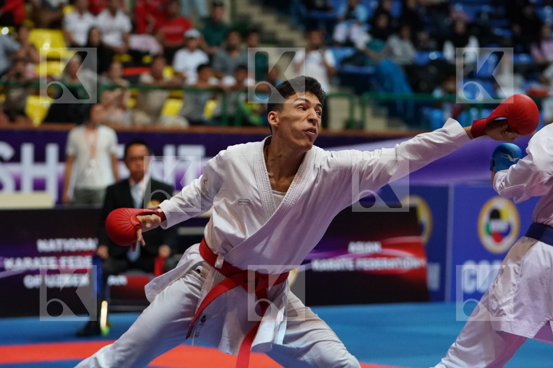 AKBAROV RAFAEL (KYRGYZSTAN) vs SAYMATOV SADRIDDIN (UZBEKISTAN) in Senior Kumite -60 Kg - Final bout