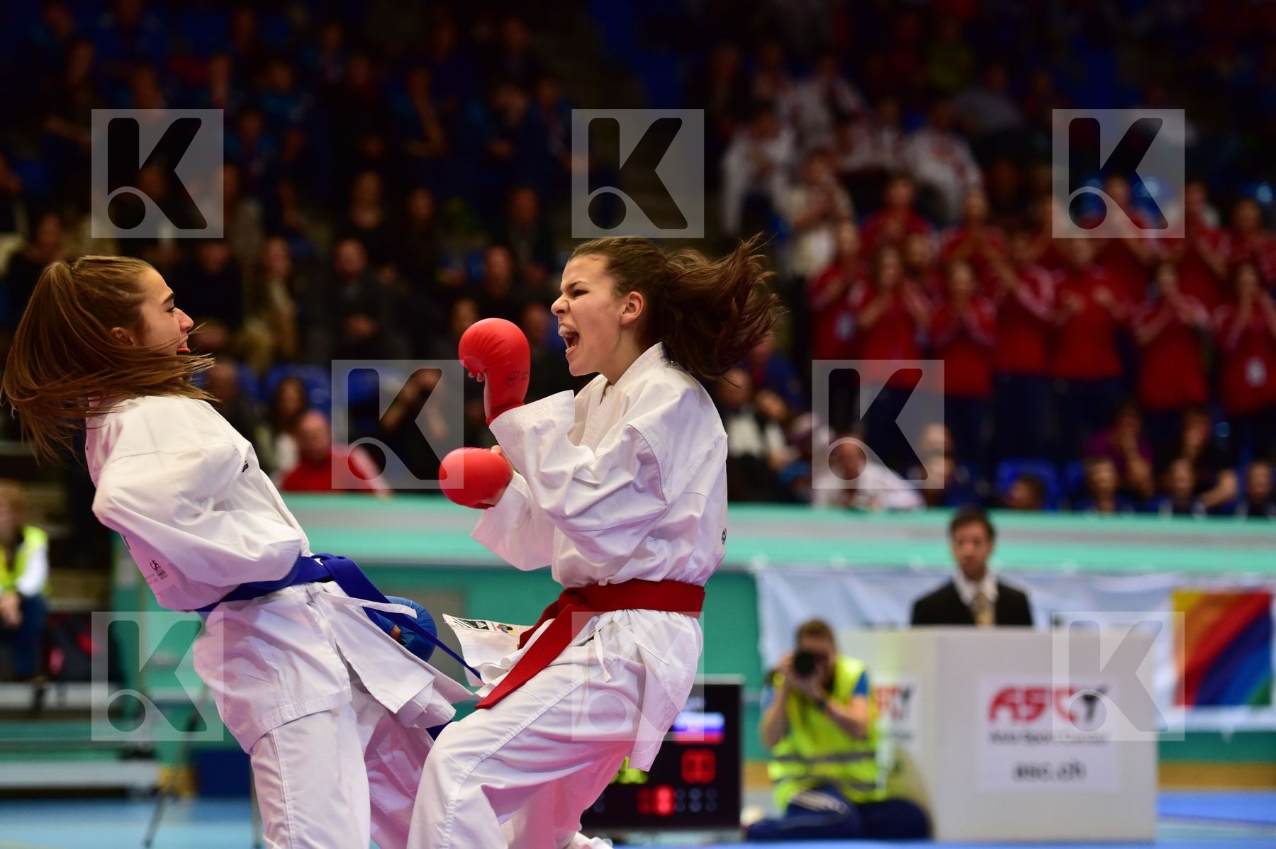 -48 kg Adidas Bourcois Aurore female finals france junior kumite
