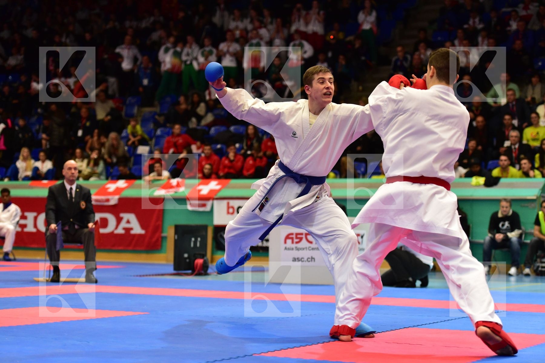 +76 Kg Belarus finals junior kumite male Martinez_Velilla Marcos