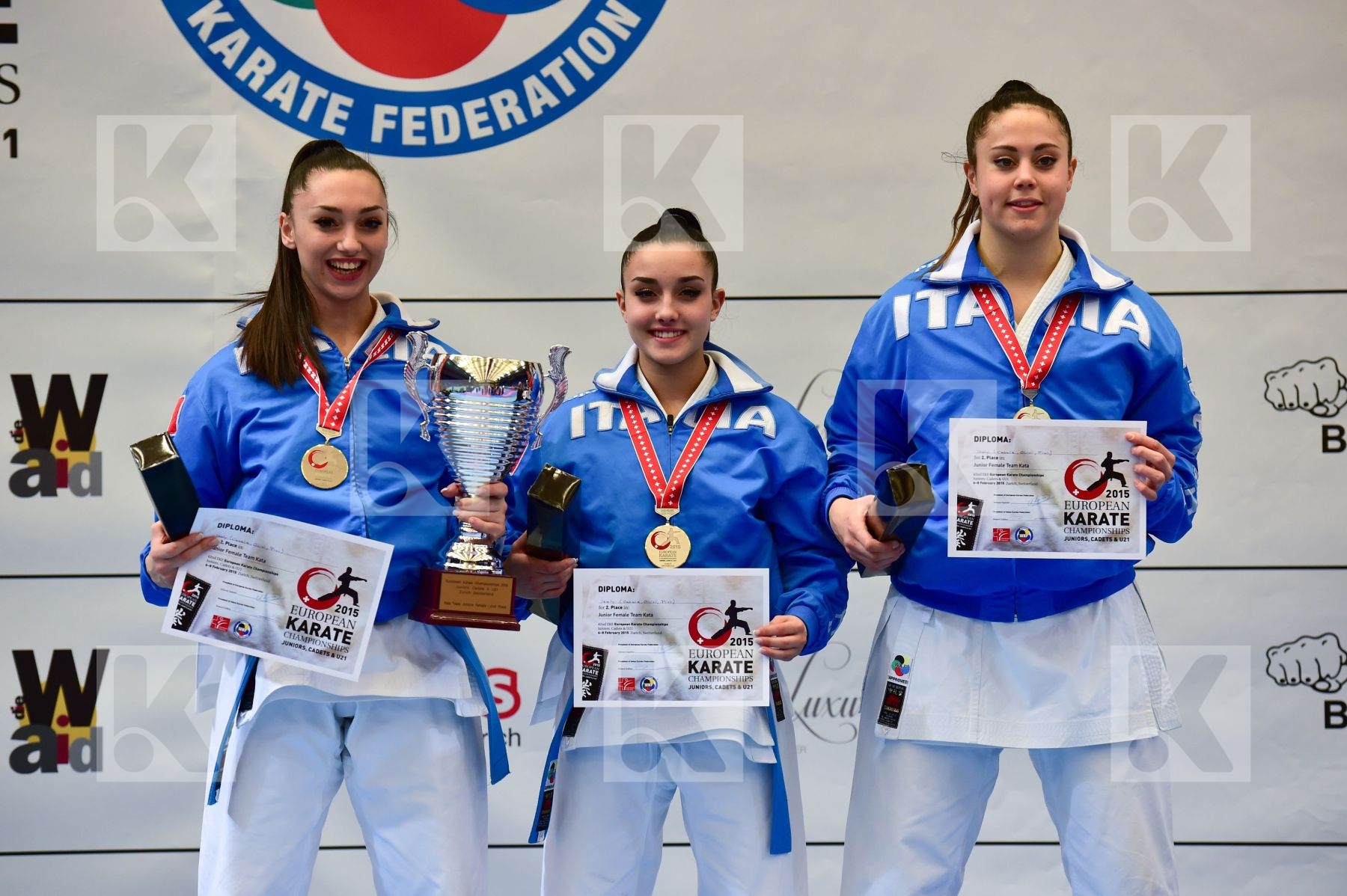 female finals italy junior kata male team