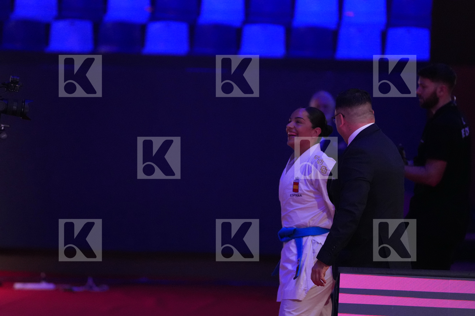 WALTERS ROCHELLE (ENGLAND) vs TORRES_GARCIA MARIA (SPAIN) in Female Kumite 68+ Kg - Final Bout
