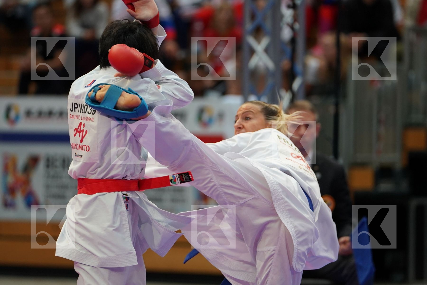 ENDO CHINATSU (JAPAN) vs RECCHIA ALEXANDRA (FRANCE) in Senior Kumite -50 Kg - Bronze bout