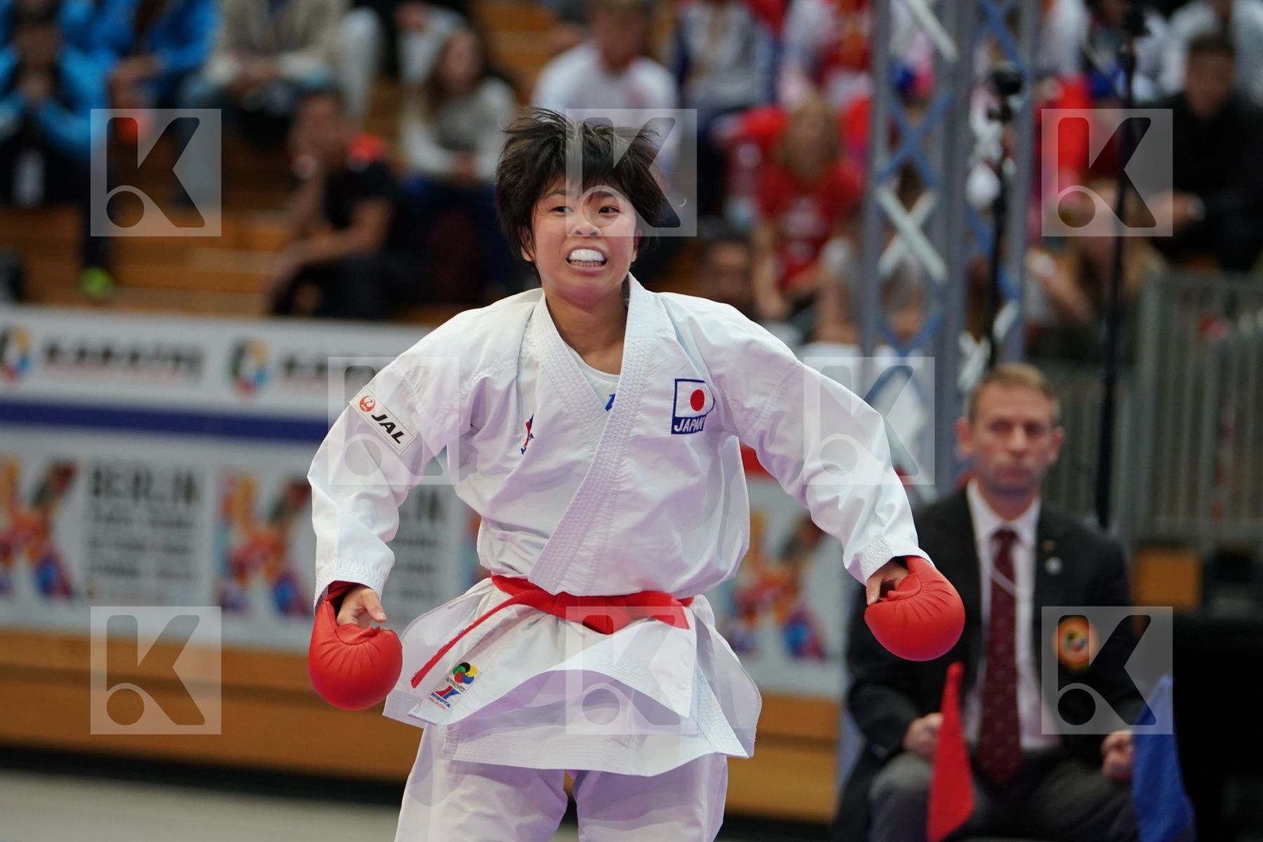 ENDO CHINATSU (JAPAN) vs RECCHIA ALEXANDRA (FRANCE) in Senior Kumite -50 Kg - Bronze bout