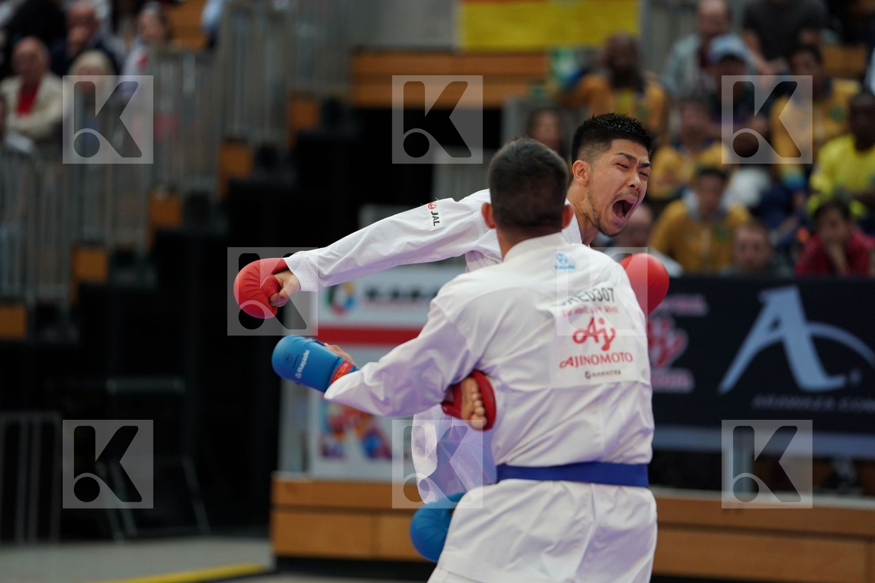 SHINOHARA HIROTO (JAPAN) vs XENOS DIONYSIOS (GREECE) in Senior Kumite -67 Kg - Bronze bout