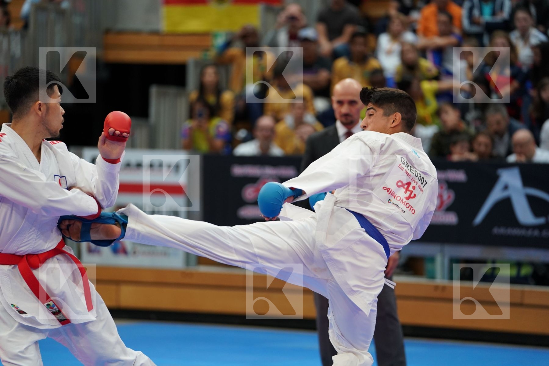 SHINOHARA HIROTO (JAPAN) vs XENOS DIONYSIOS (GREECE) in Senior Kumite -67 Kg - Bronze bout