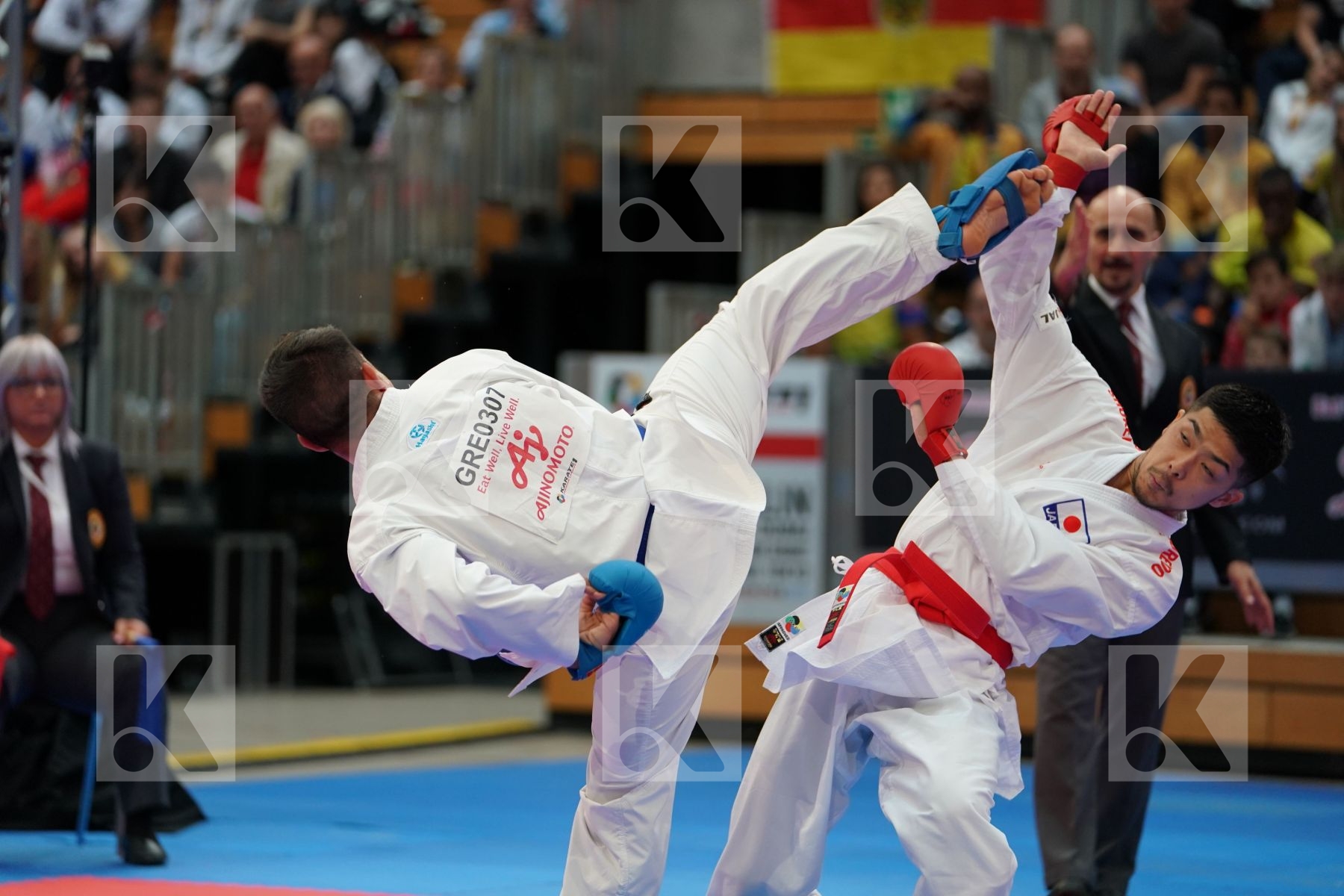 SHINOHARA HIROTO (JAPAN) vs XENOS DIONYSIOS (GREECE) in Senior Kumite -67 Kg - Bronze bout