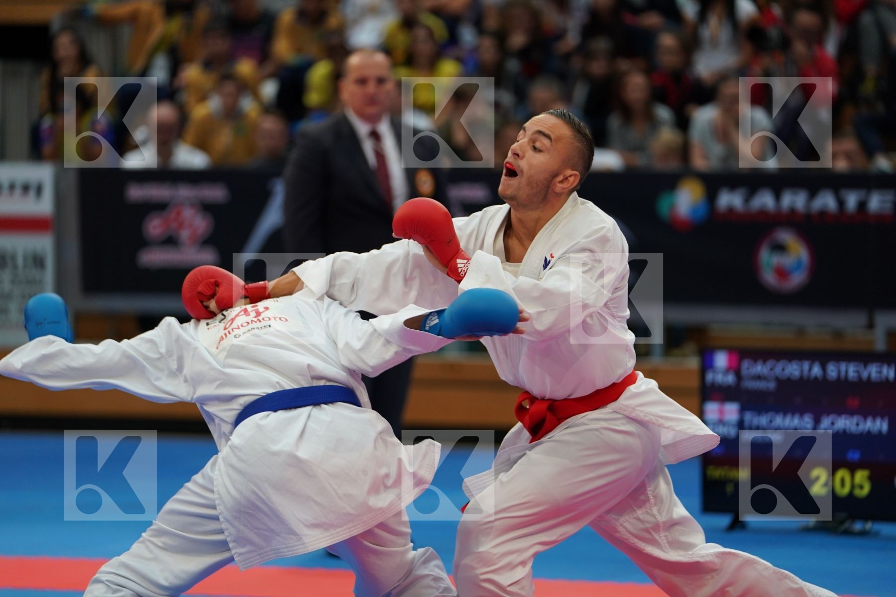 DACOSTA STEVEN (FRANCE) vs THOMAS JORDAN (ENGLAND) in Senior Kumite -67 Kg - Bronze bout