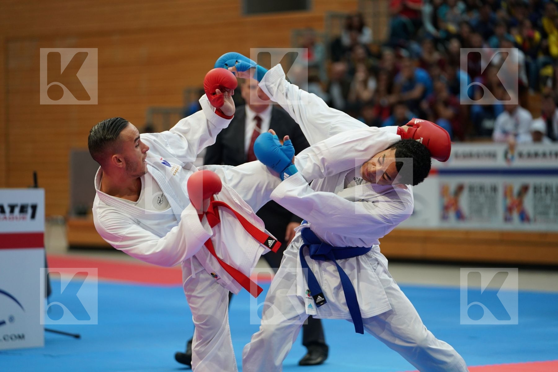 DACOSTA STEVEN (FRANCE) vs THOMAS JORDAN (ENGLAND) in Senior Kumite -67 Kg - Bronze bout