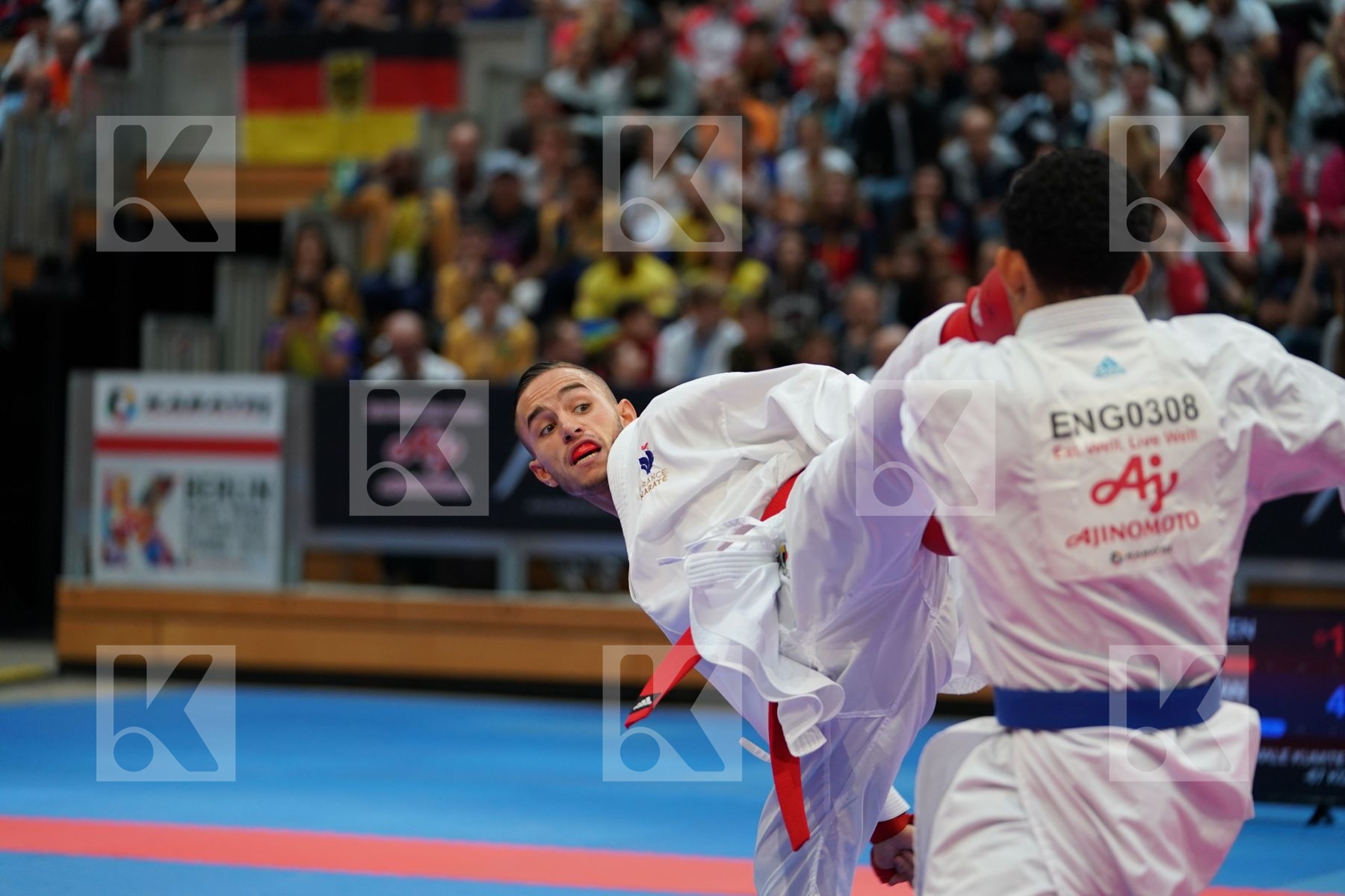 DACOSTA STEVEN (FRANCE) vs THOMAS JORDAN (ENGLAND) in Senior Kumite -67 Kg - Bronze bout