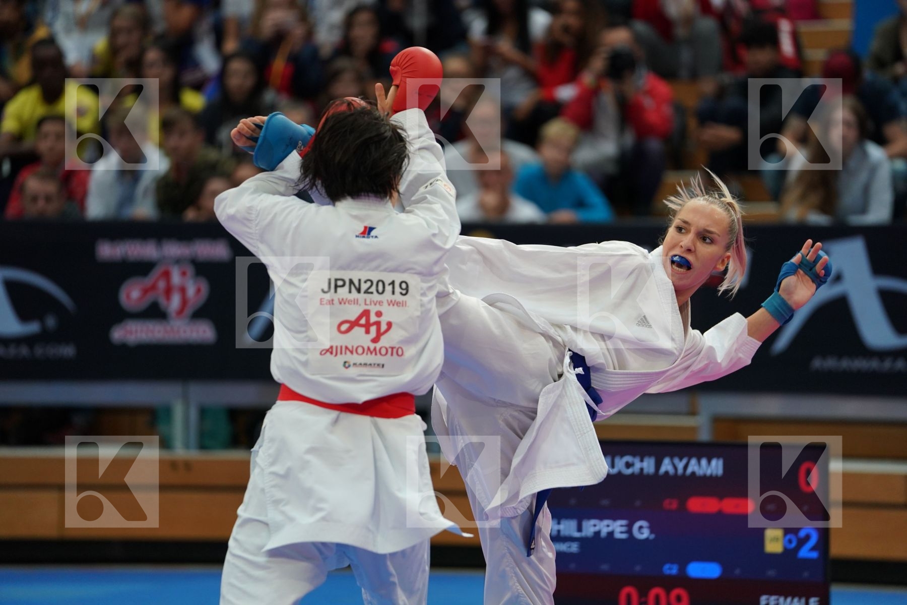 MORIGUCHI AYAMI (JAPAN) vs PHILIPPE GWENDOLINE (FRANCE) in Senior Kumite -67 Kg, Senior Kumite Ð 61 Kg - Bronze bout