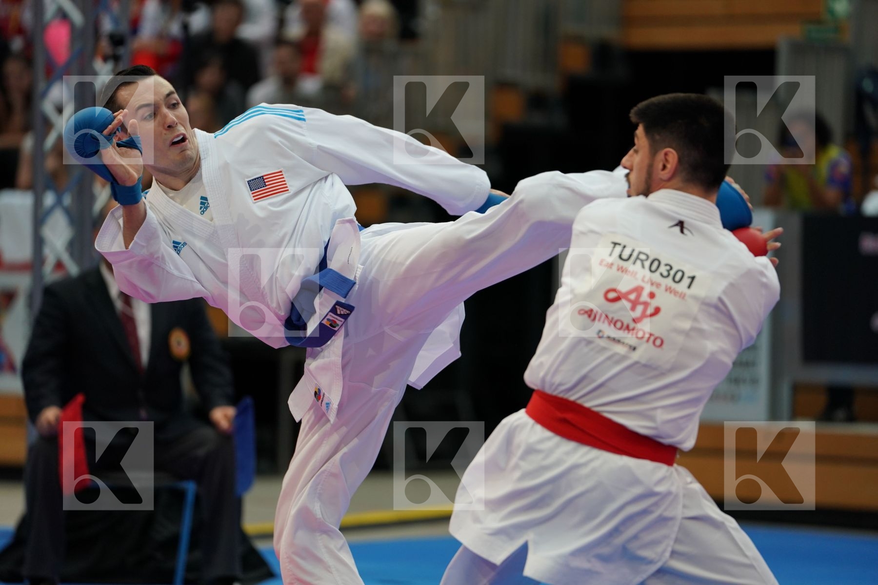 ELTEMUR ERMAN (TURKEY) vs SCOTT THOMAS (UNITED STATE) in Senior Kumite Ð 75 Kg - Bronze bout
