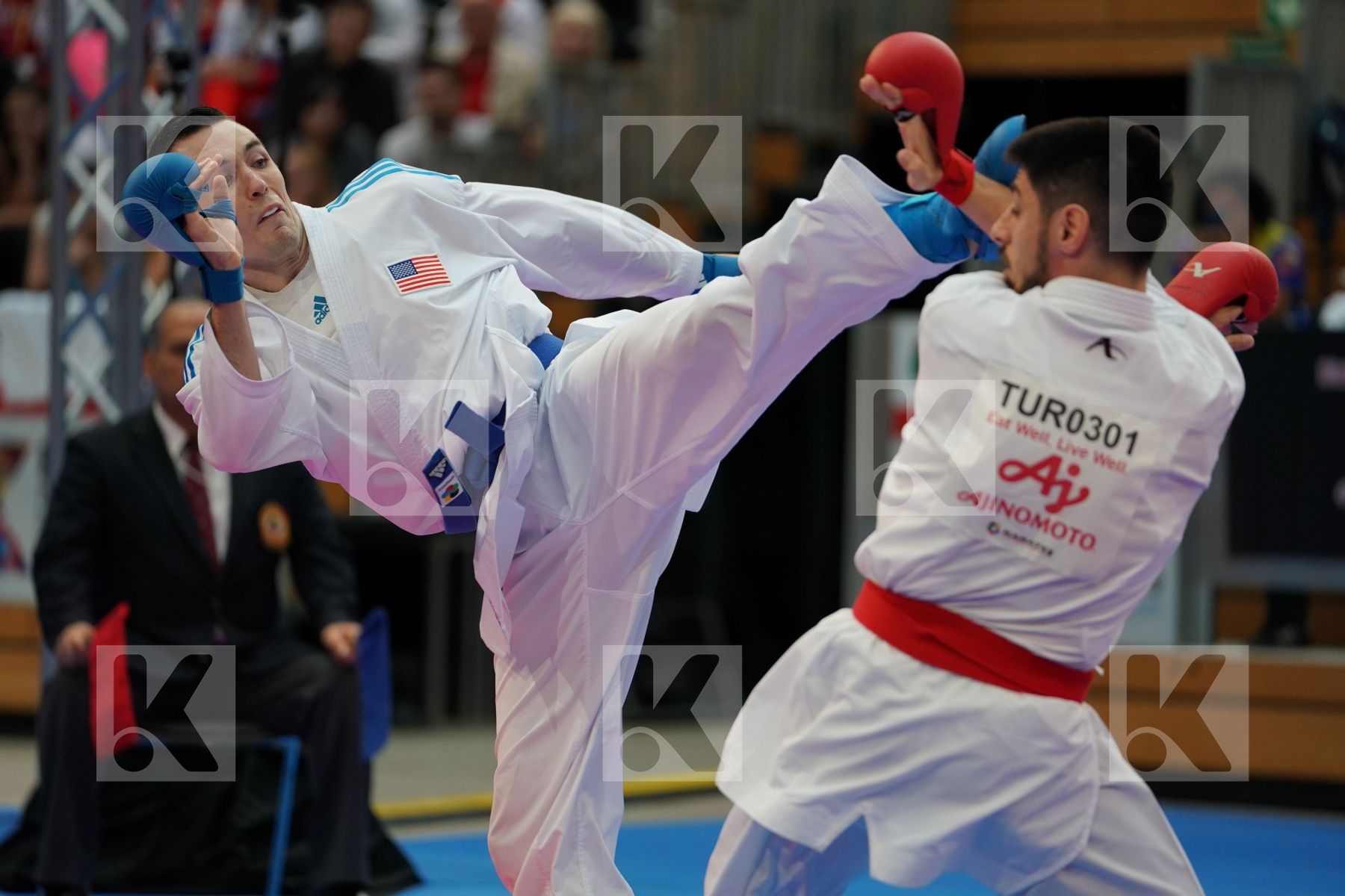 ELTEMUR ERMAN (TURKEY) vs SCOTT THOMAS (UNITED STATE) in Senior Kumite Ð 75 Kg - Bronze bout