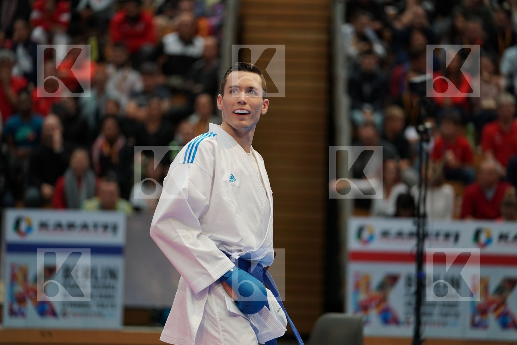 ELTEMUR ERMAN (TURKEY) vs SCOTT THOMAS (UNITED STATE) in Senior Kumite Ð 75 Kg - Bronze bout