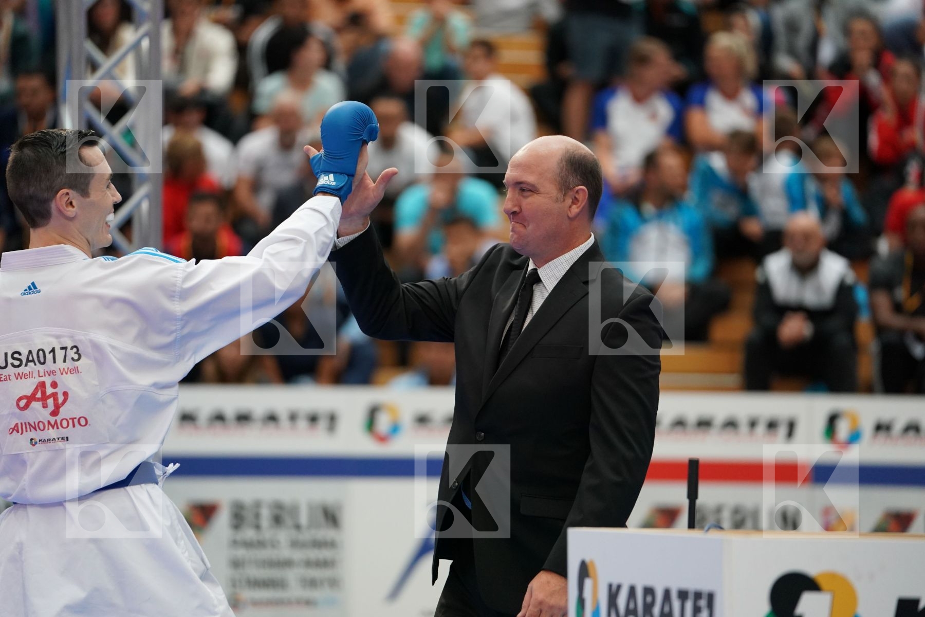 ELTEMUR ERMAN (TURKEY) vs SCOTT THOMAS (UNITED STATE) in Senior Kumite Ð 75 Kg - Bronze bout
