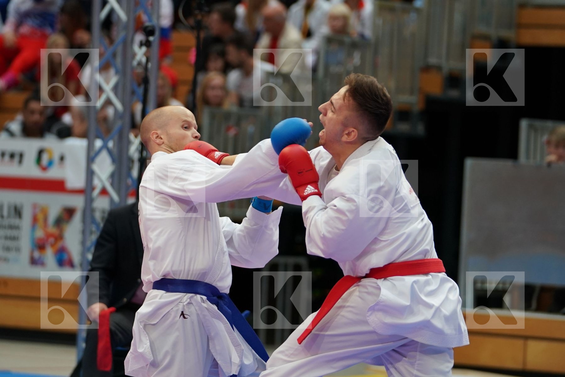 DA COSTA JESSIE (FRANCE) vs PETERSEN TIMOTHY (NETHERLANDS) in Senior Kumite Ð 84 Kg - Bronze bout