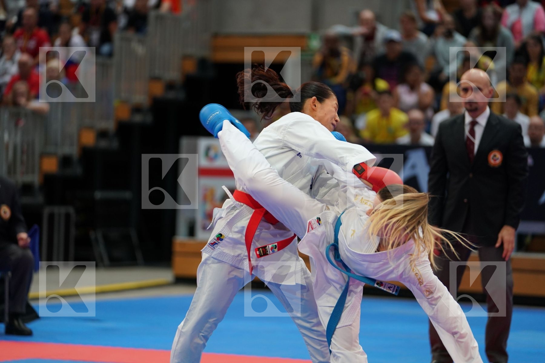 TADANO AYAKA (JAPAN) vs OZCELIK ARAPOGLU SERAP (TURKEY) in Senior Kumite -50 Kg - Gold bout