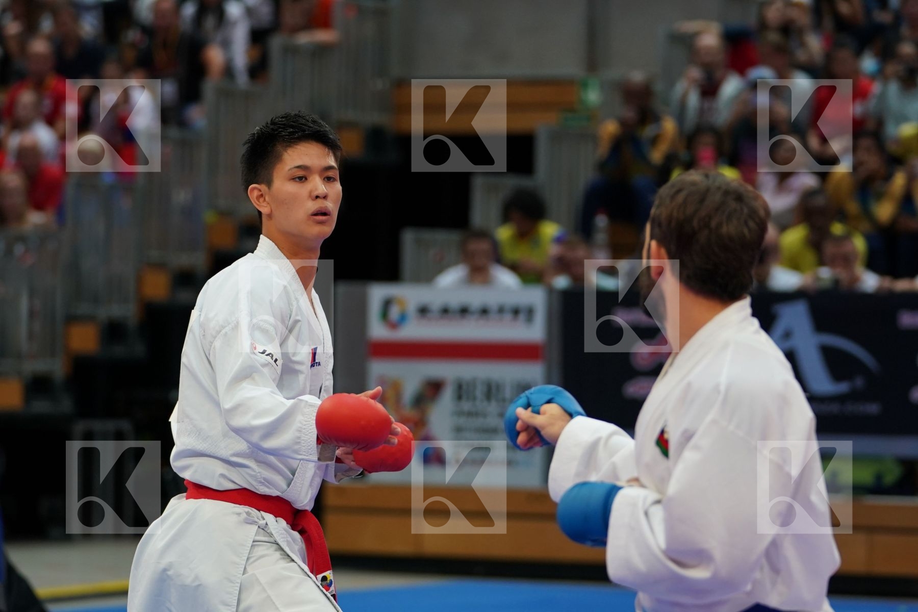 Sakiyama Yusei (JAPAN) vs AGHAYEV RAFAEL (AZERBAIJAN) in Senior Kumite Ð 75 Kg - Gold bout