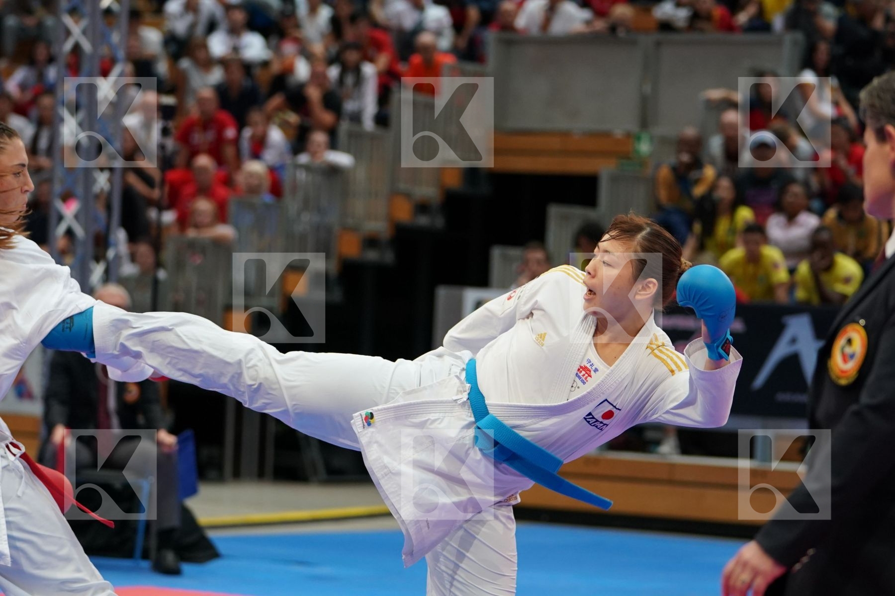 FERRACUTI CLIO (ITALIA) vs UEKUSA AYUMI (JAPAN) in Senior Kumite 68+ Kg - Gold bout