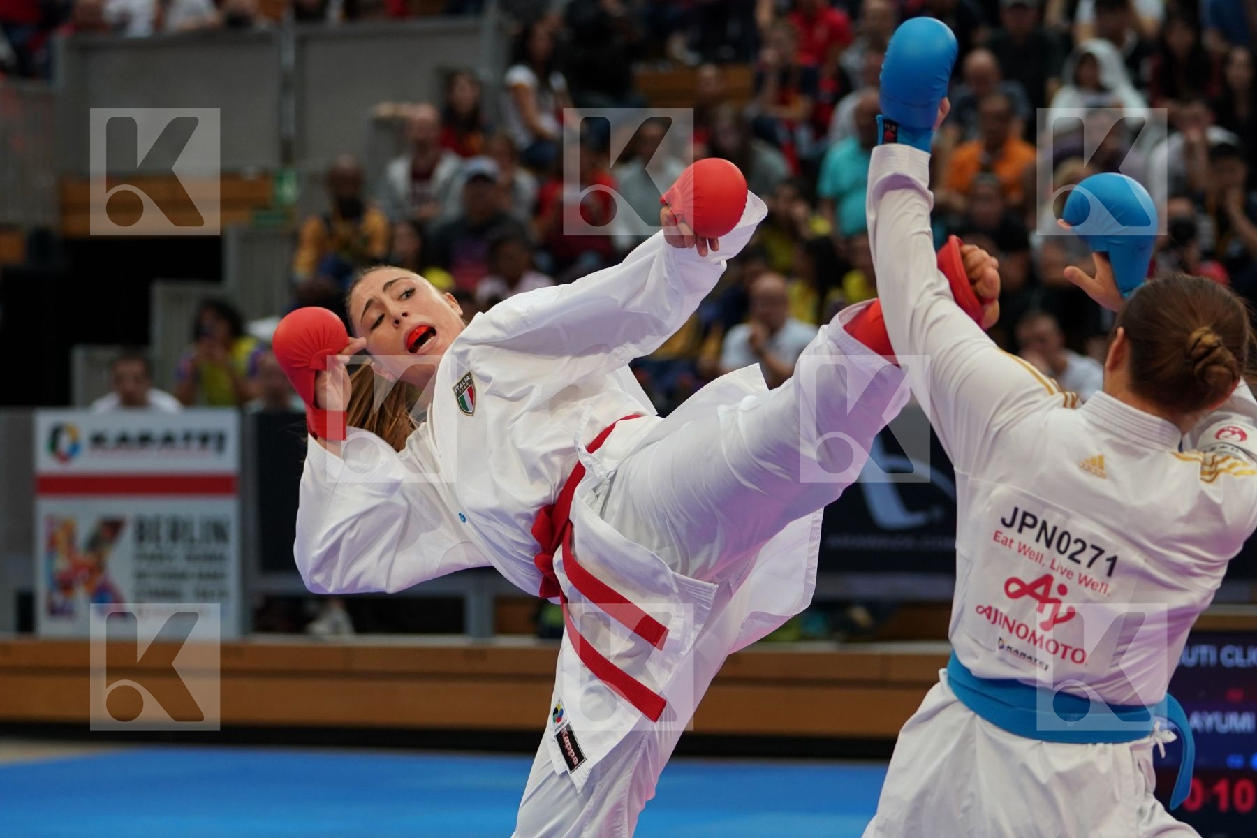 FERRACUTI CLIO (ITALIA) vs UEKUSA AYUMI (JAPAN) in Senior Kumite 68+ Kg - Gold bout