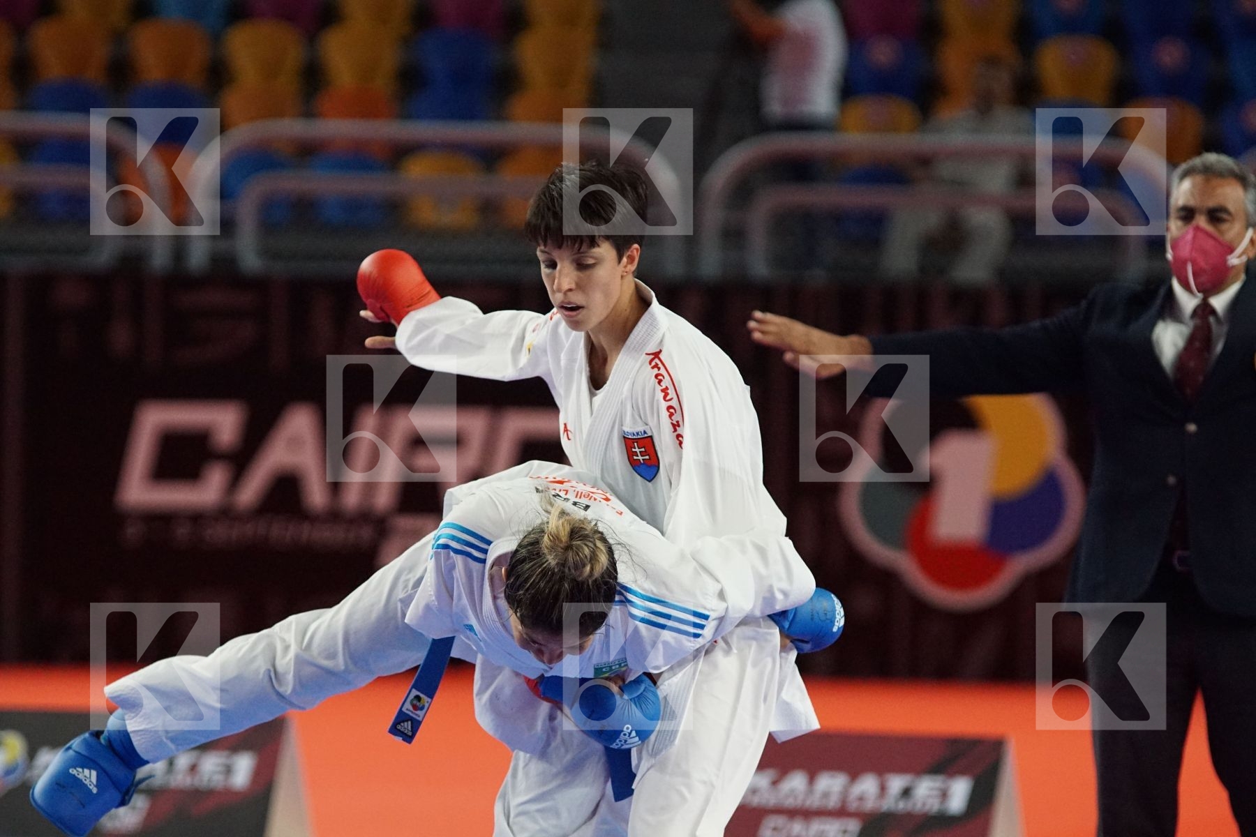 Hana KUKLOVA (SLOVAKIA) vs (Valeria KUMIZAKI (BRAZIL) in Female Kumite -55 Kg - Bronze bout