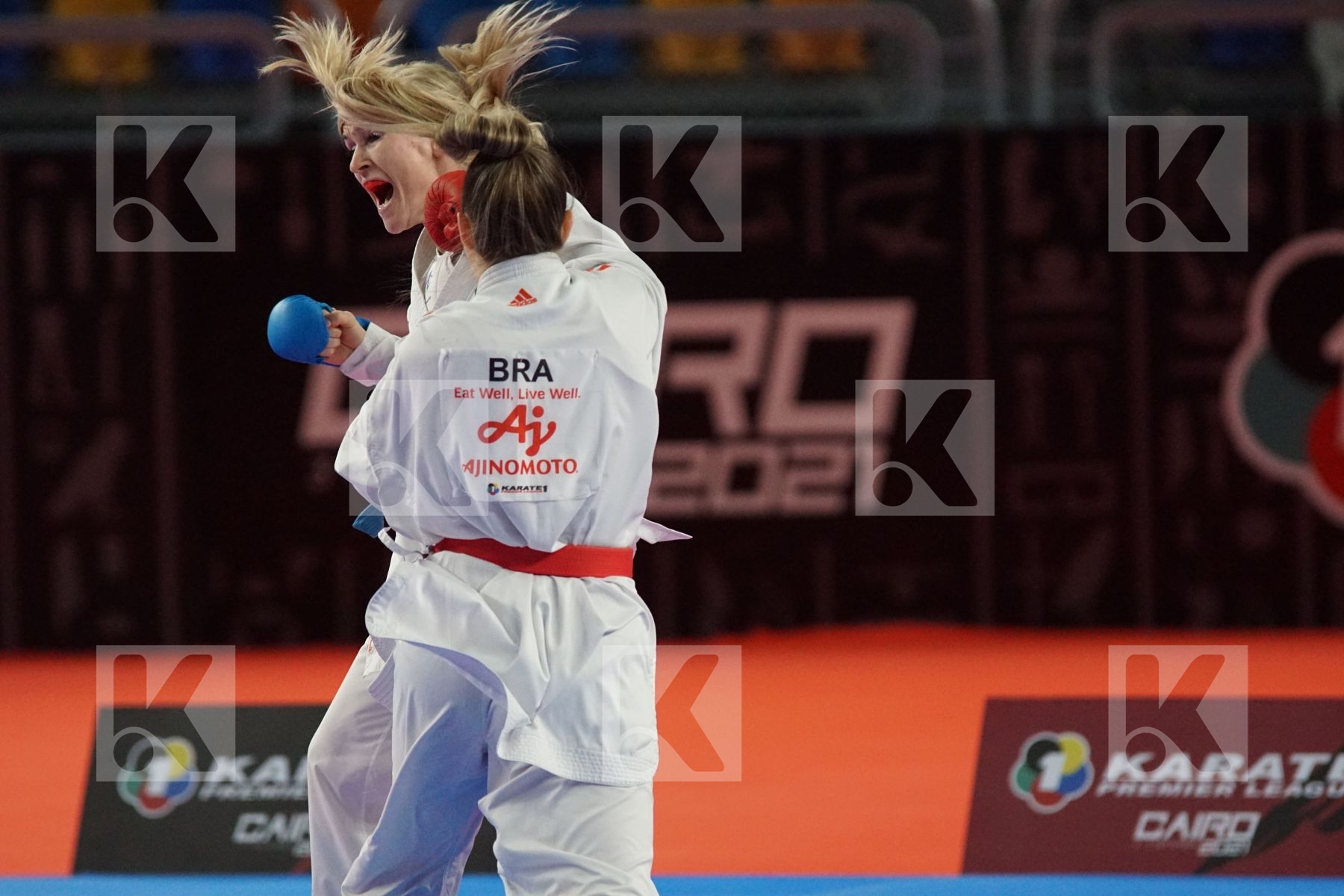 Anita SEROGINA (UKRAINE) vs (Sabrina Zefino PEREIRA (BRAZIL) in Female Kumite -61 Kg - Bronze bout