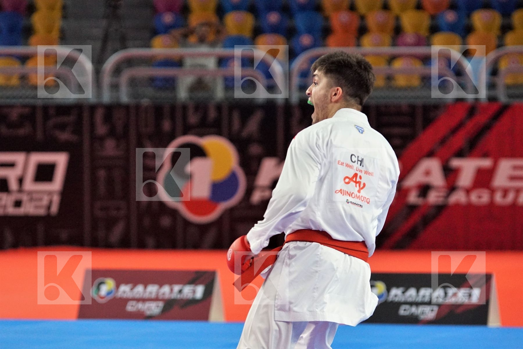 Matias Fuentes RODRIGUEZ (CHILE) vs (Daniele DE VIVO (ITALY) in Male Kumite -75 Kg - Bronze bout