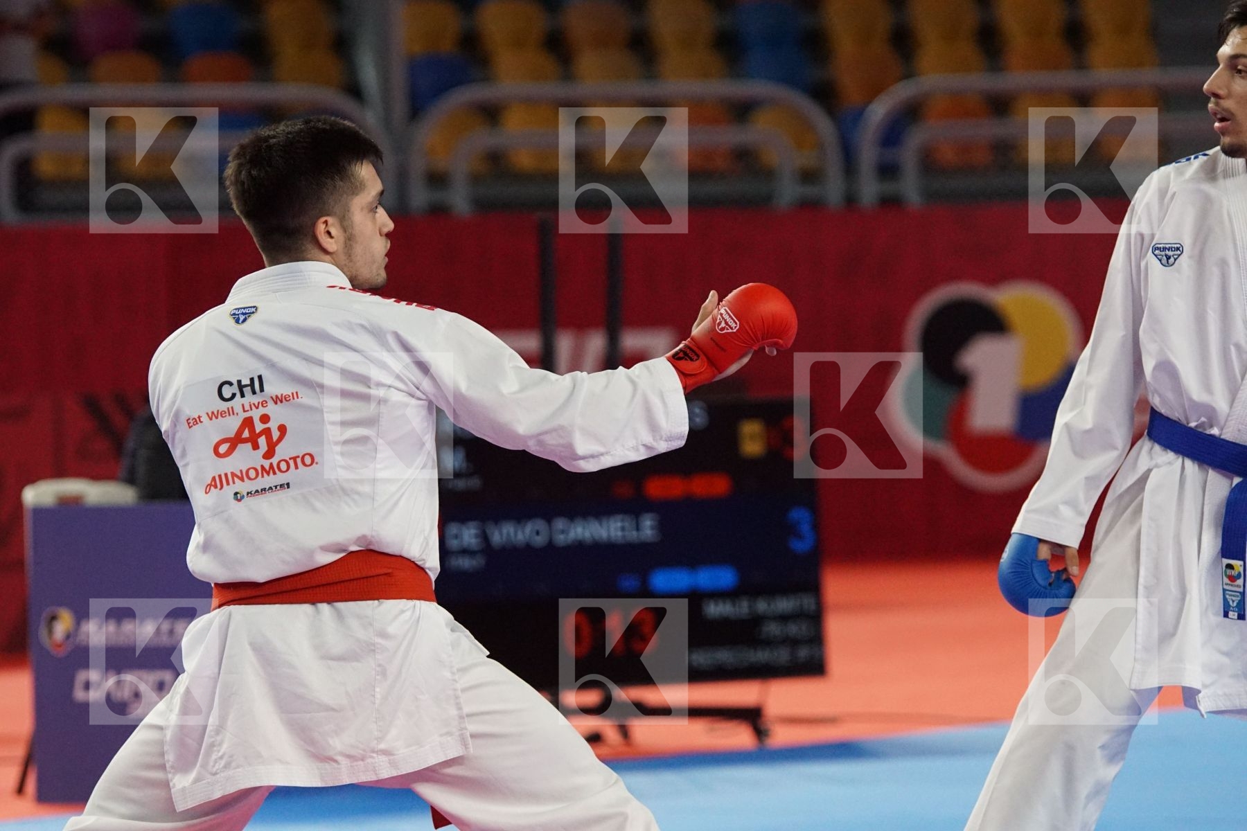 Matias Fuentes RODRIGUEZ (CHILE) vs (Daniele DE VIVO (ITALY) in Male Kumite -75 Kg - Bronze bout
