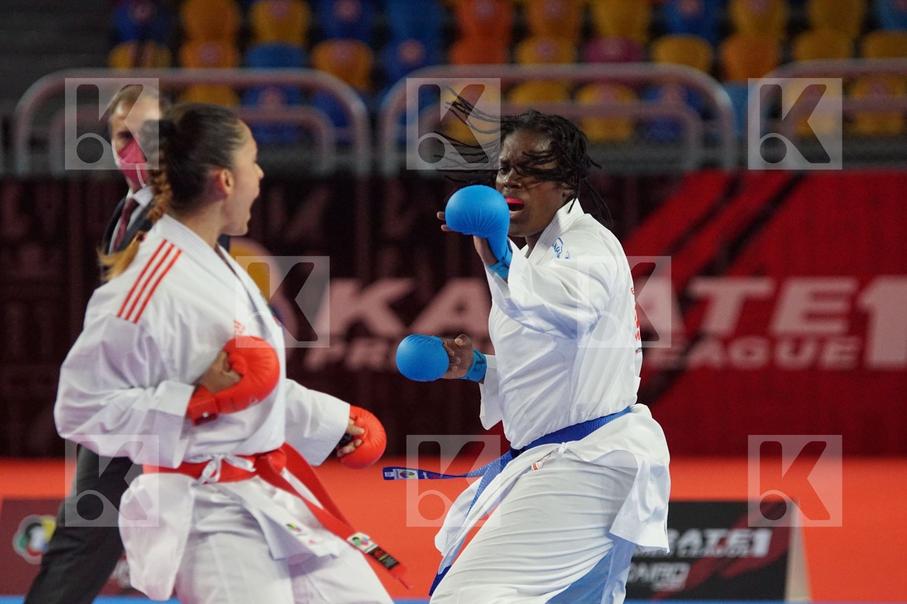 Aleksandra STUBLEVA (BUL) vs (Vanesca NORTAN (NEDERLAND) in Female Kumite 68+ Kg - Bronze bout