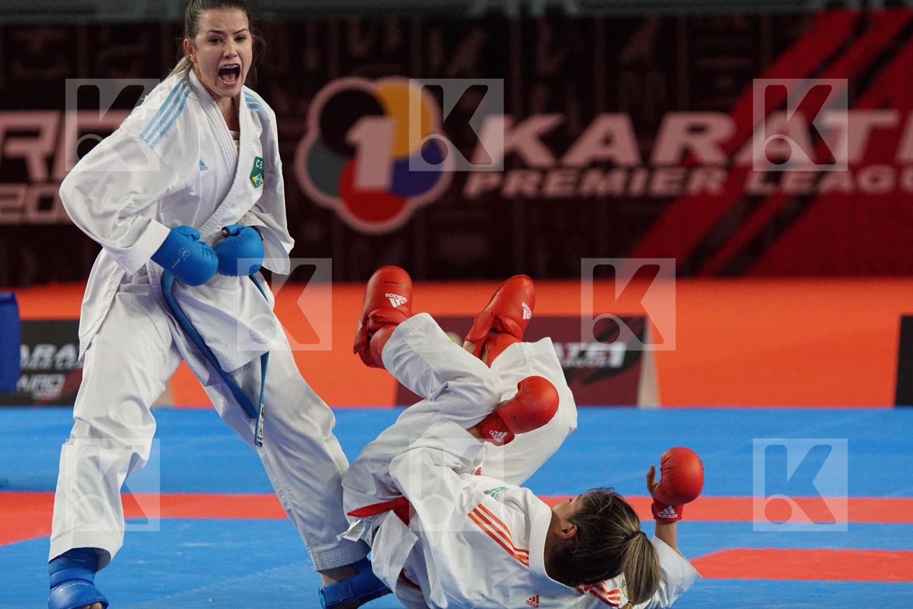 Valeria KUMIZAKI (BRAZIL) vs (Carolaini Zefino PEREIRA (BRAZIL) in Female Kumite -55 Kg - Gold bout