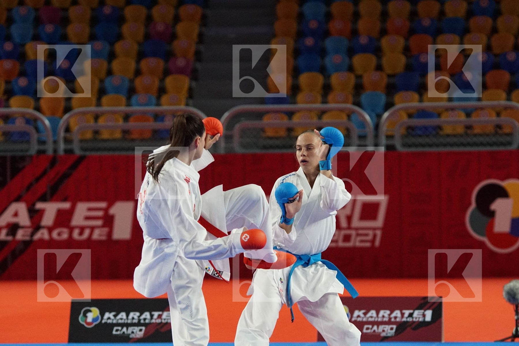 Halyna MELNYK (UKRAINE) vs (Elina SIELIEMIENIEVA (UKRAINE) in Female Kumite -68 Kg - Gold bout