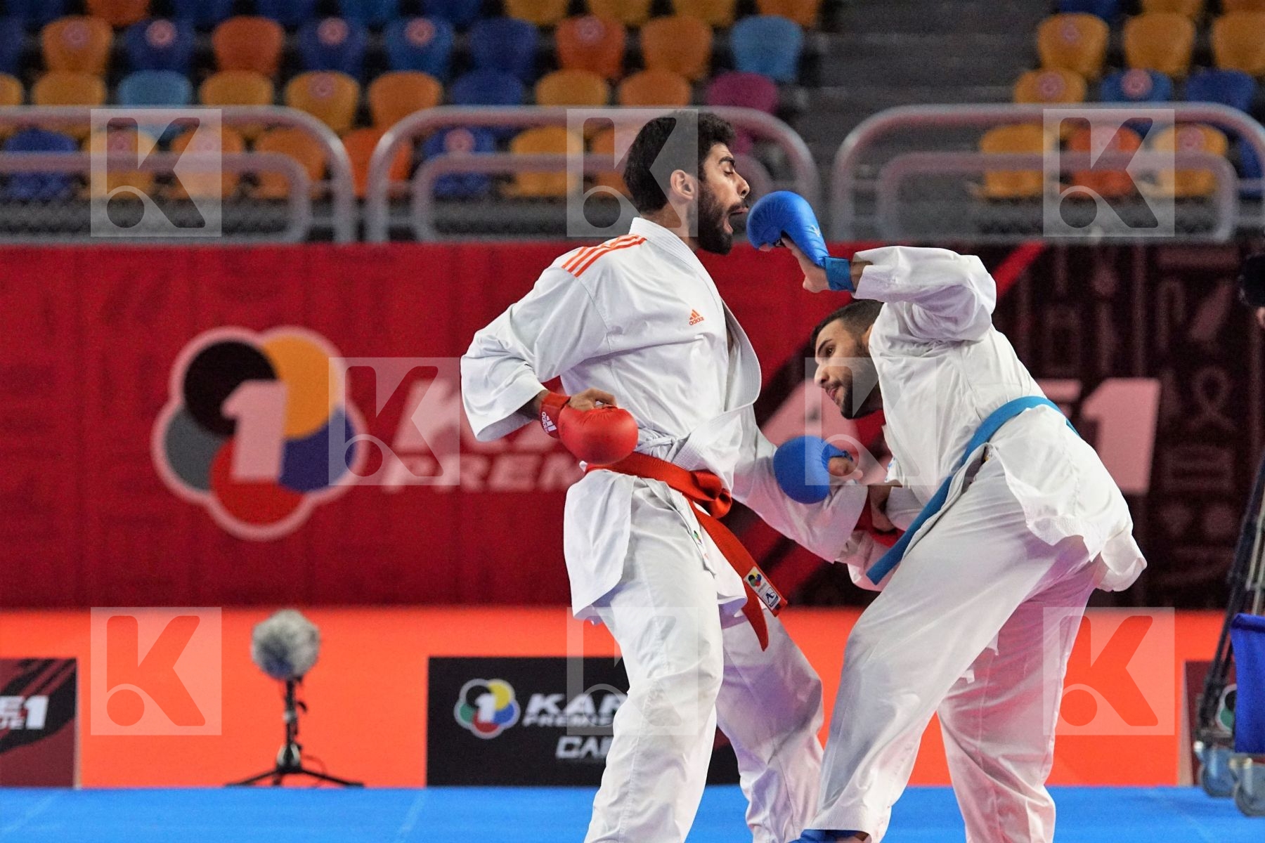 Taha TAREK (EGYPT) vs (Hazm Ahmed MOHAMED (RGY) in Male Kumite 84+ Kg - Gold bout