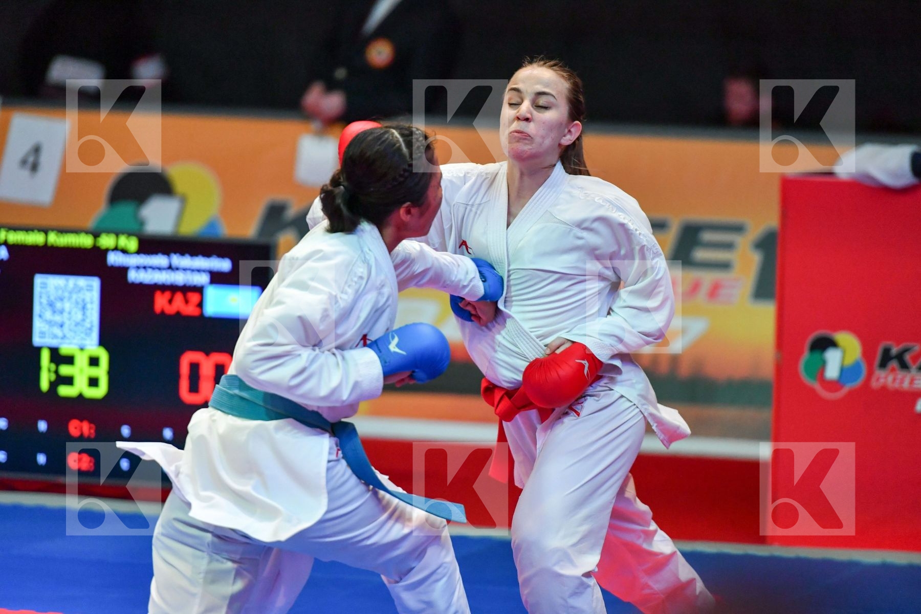 Female kumite -50 kg < LRBarcodes Indonesia Kazakhstan Khupovets