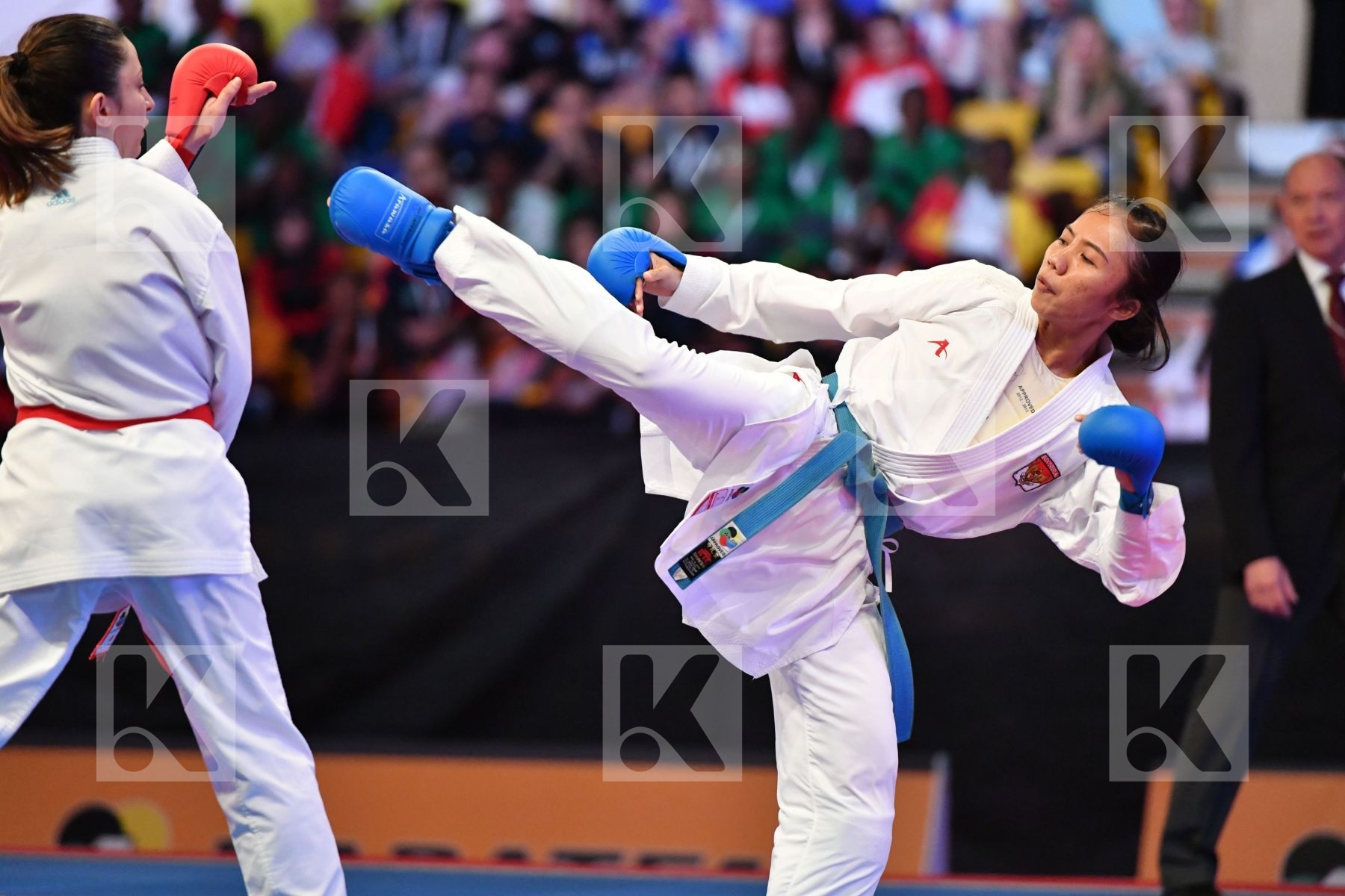 Bas Sevil Female kumite -50 kg < LRBarcodes Indonesia Sari Sruni