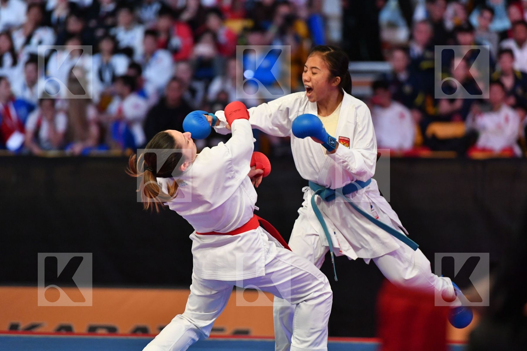 Bas Sevil Female kumite -50 kg < LRBarcodes Indonesia Sari Sruni