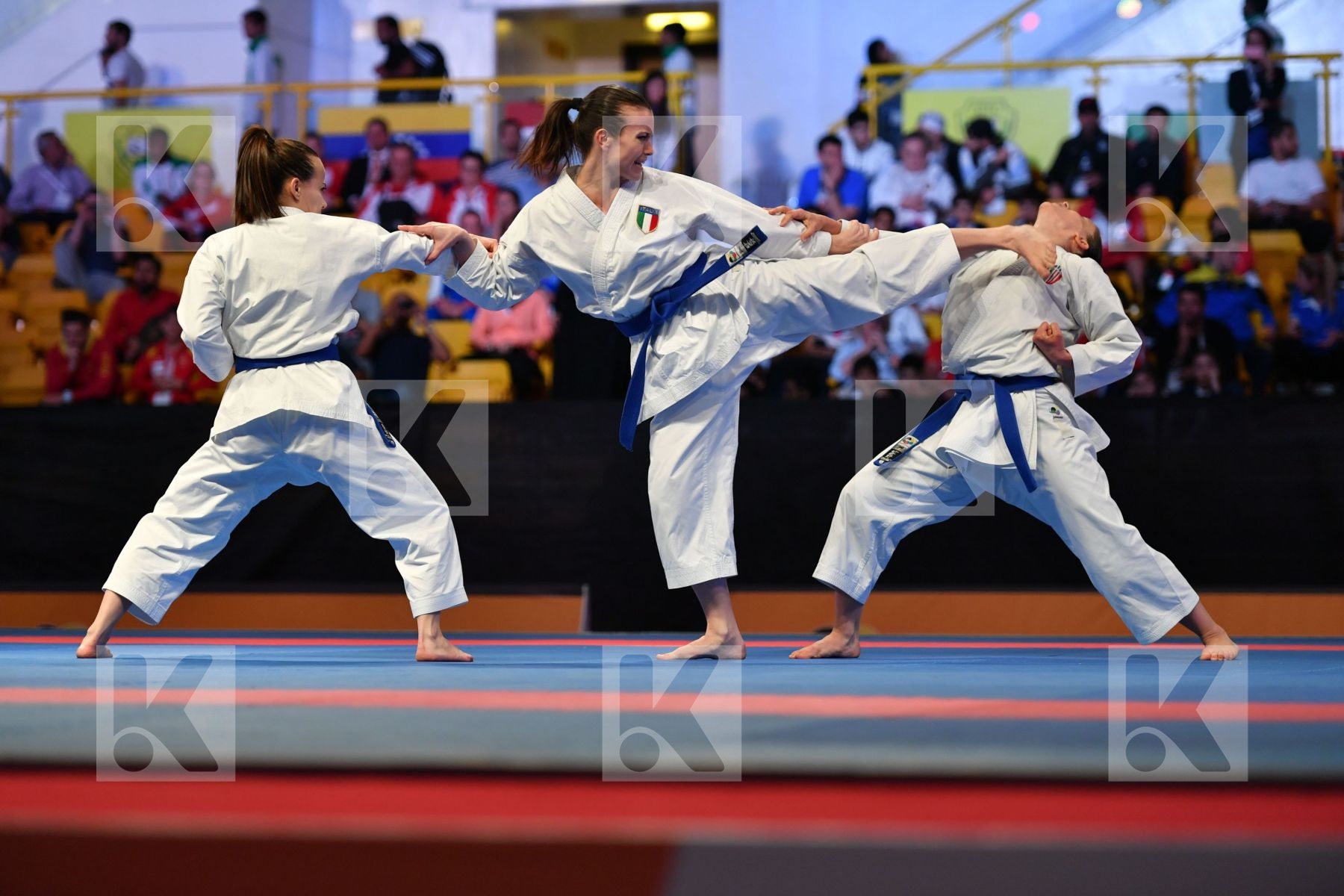 Female team kata Italy Paiku