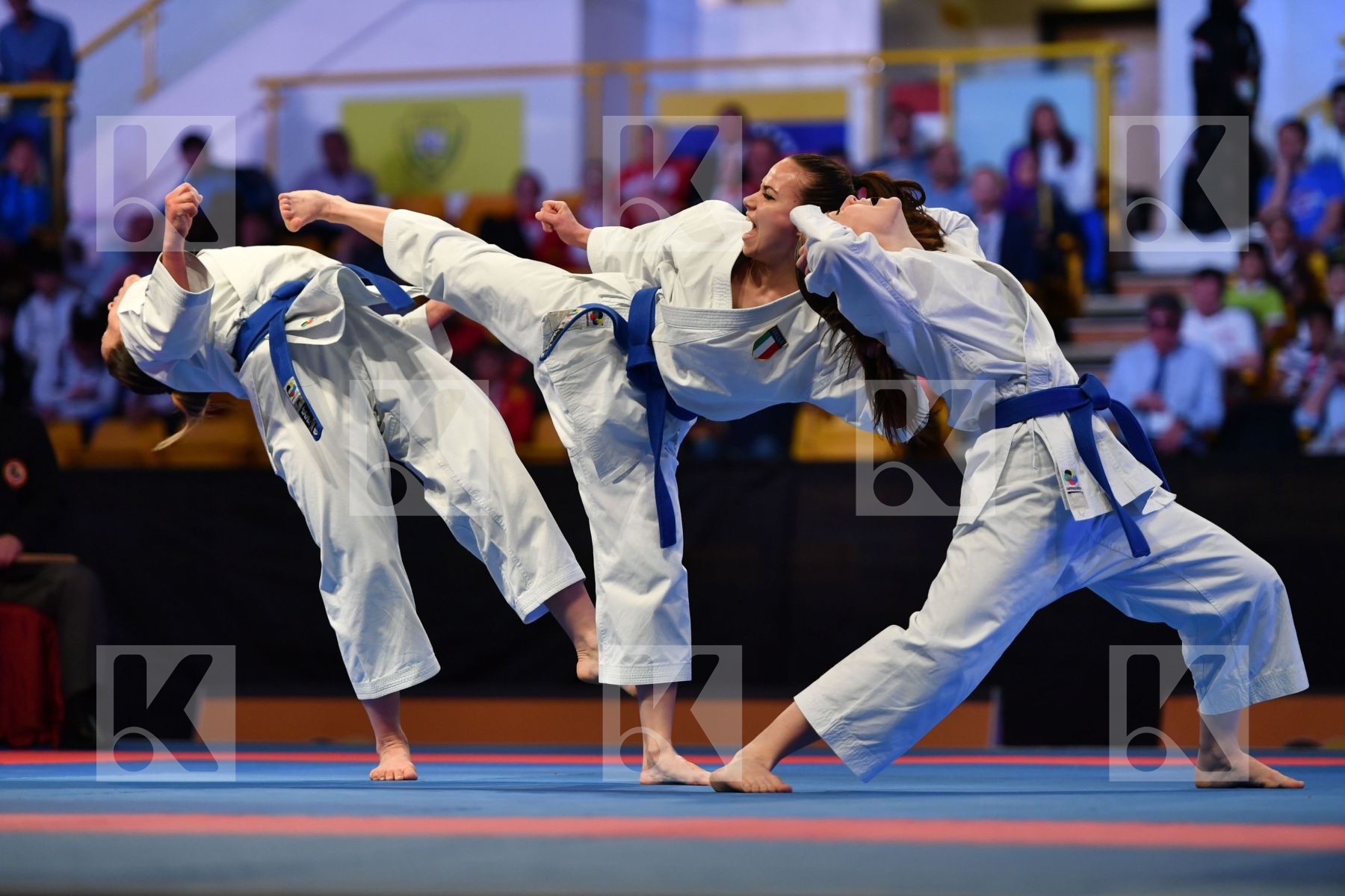 Female team kata Italy Paiku