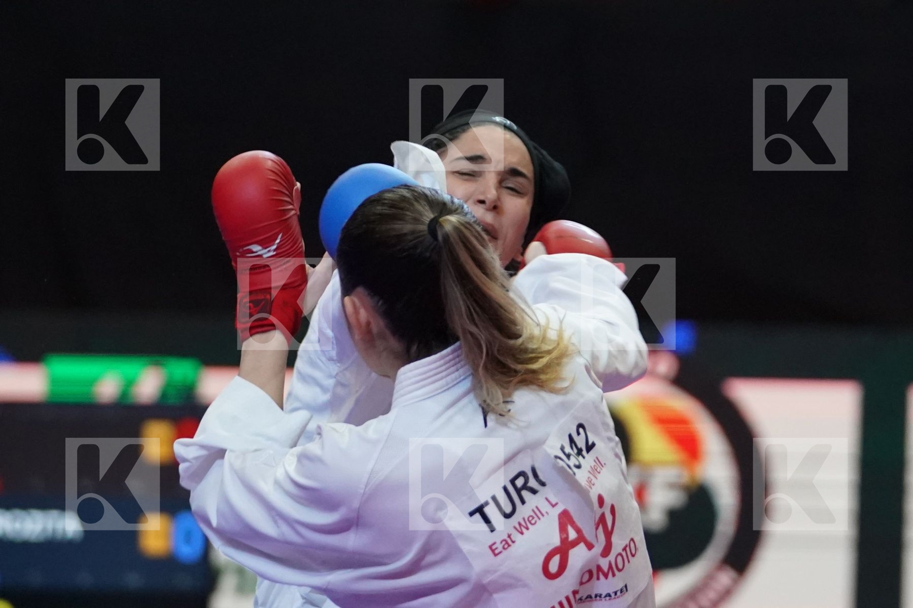 COBAN MERVE (TURKEY) VS ALIPOURKESHKA ROZITA (ISLAMIC REPUBLIC OF IRAN) in Senior Kumite -61 Kg - Bronze bout