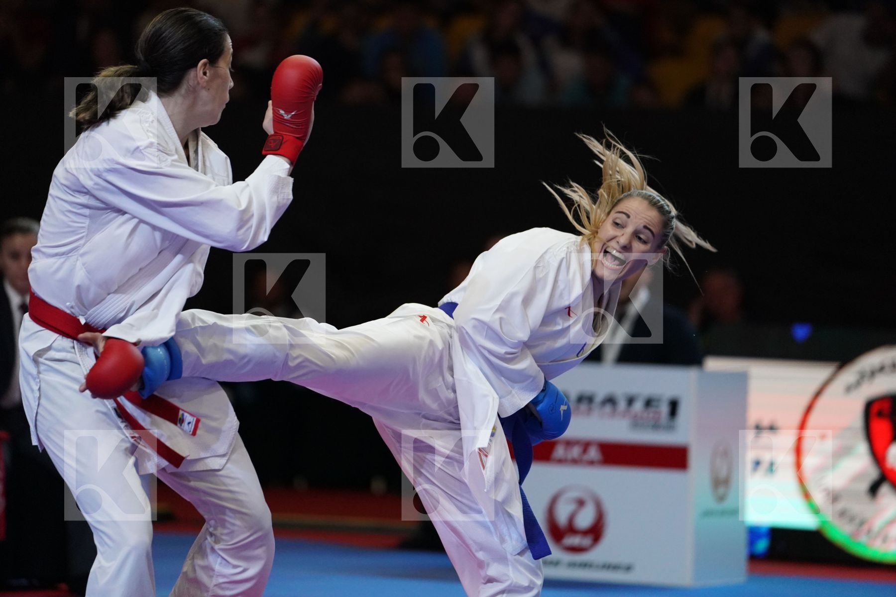 RAKOVIC MARINA (MONTENEGRO) VS BUCHINGER ALISA (AUSTRIA) in Senior Kumite -68 Kg - Bronze bout