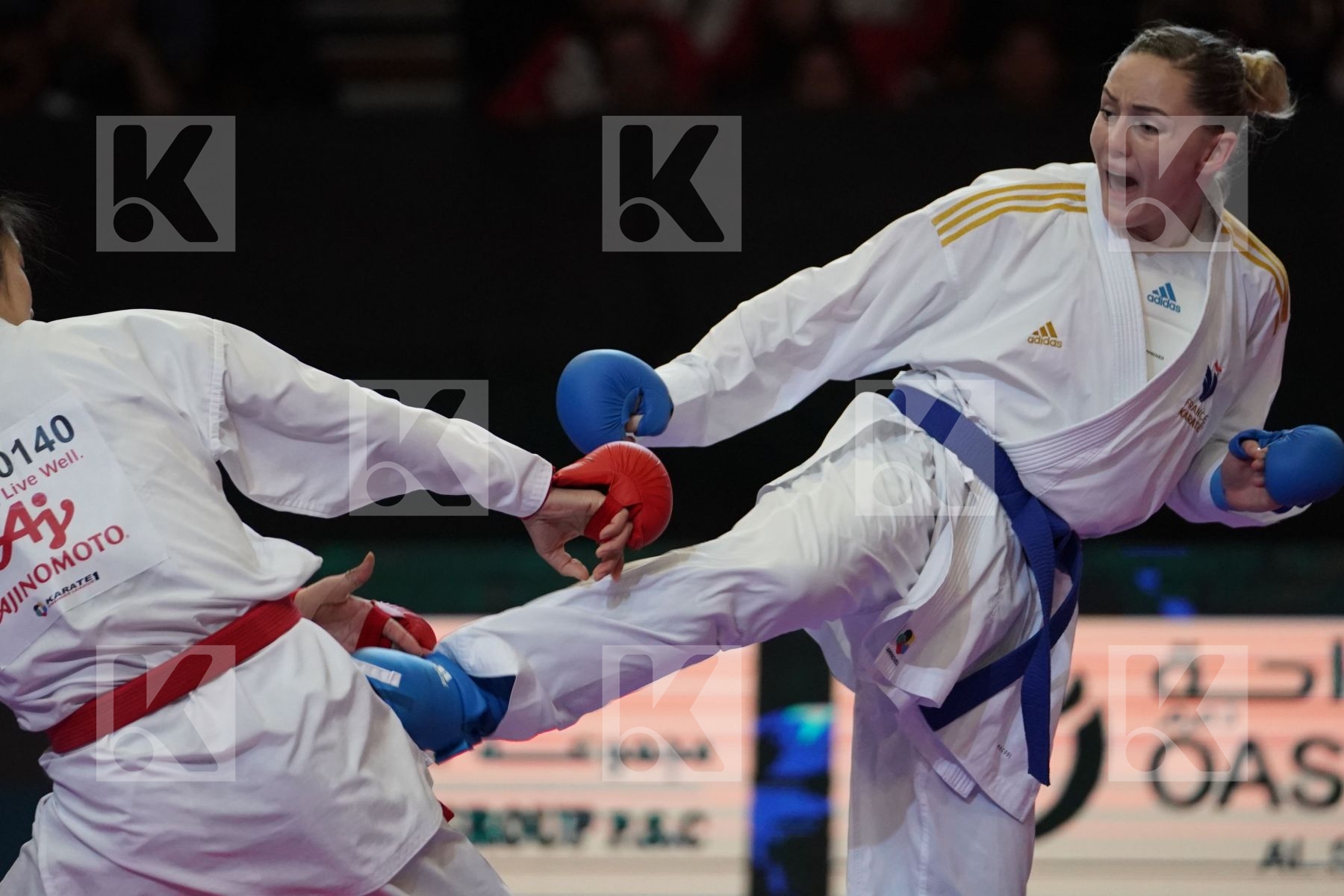 TANG LINGLING (CHINA) VS AGIER ALIZEE (FRANCE) in Senior Kumite -68 Kg - Bronze bout