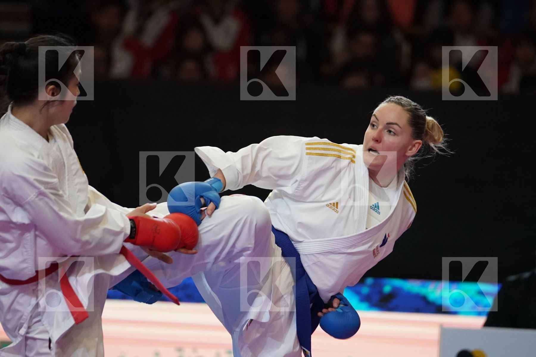 TANG LINGLING (CHINA) VS AGIER ALIZEE (FRANCE) in Senior Kumite -68 Kg - Bronze bout