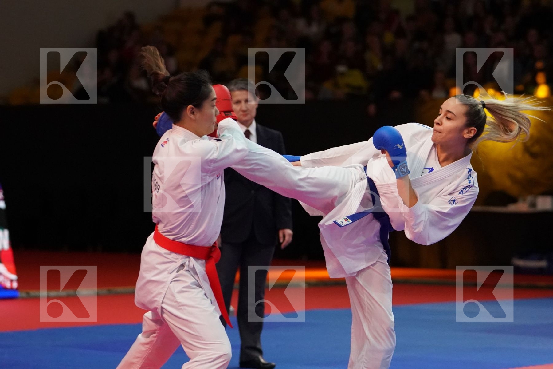 WEN TZU-YUN (CHINESE TAIPEI) VS TERLIUGA ANZHELIKA (UKRAINE) in Senior Kumite -55 Kg - Gold bout