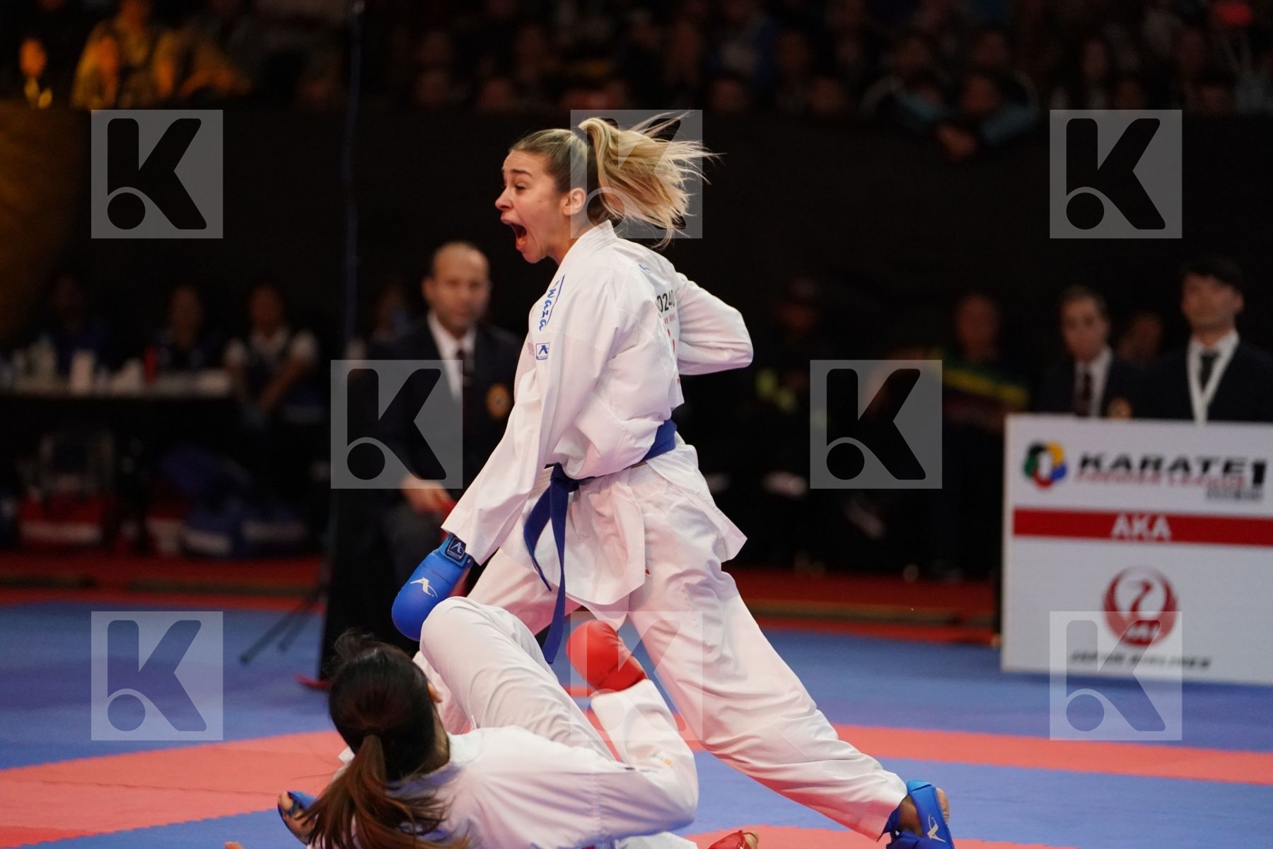 WEN TZU-YUN (CHINESE TAIPEI) VS TERLIUGA ANZHELIKA (UKRAINE) in Senior Kumite -55 Kg - Gold bout