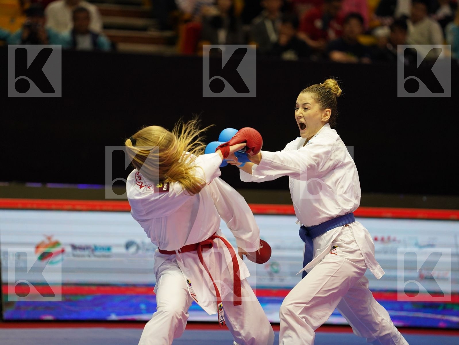 BANASZCZYK DOROTA (Poland) vs YAKAN TUBA (Turkey) in Senior Kumite -55 Kg - Bronze bout