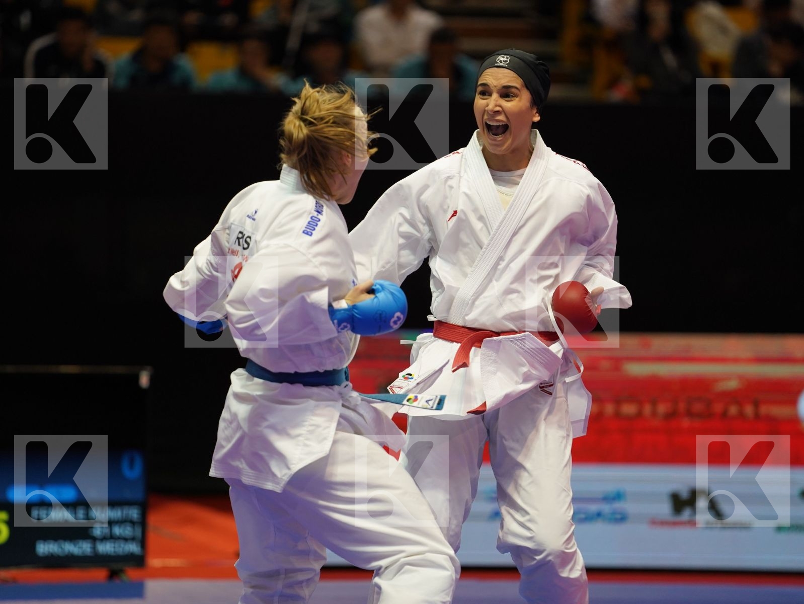 ALIPOURKESHKA ROZITA (Iran) vs GATAULLINA NAILYA (Russia) in Senior Kumite -61 Kg - Bronze bout