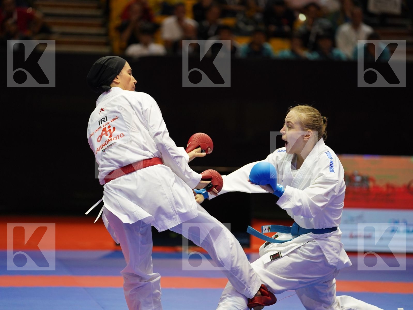 ALIPOURKESHKA ROZITA (Iran) vs GATAULLINA NAILYA (Russia) in Senior Kumite -61 Kg - Bronze bout