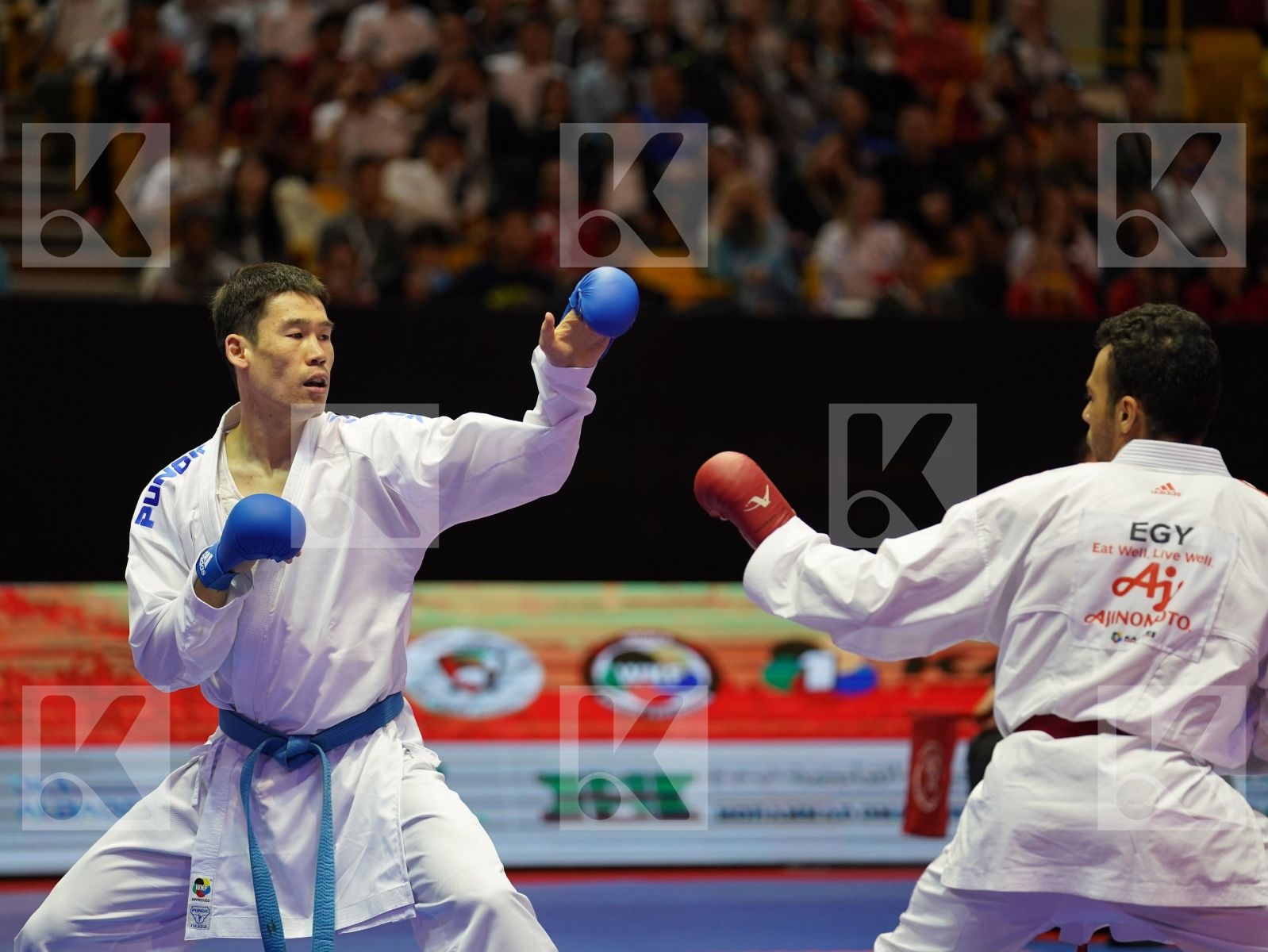 ABDELAZIZ ABDALLA (Egypt) vs AINAZAROV YERMEK (Kazakhstan) in Senior Kumite -75 Kg - Bronze bout