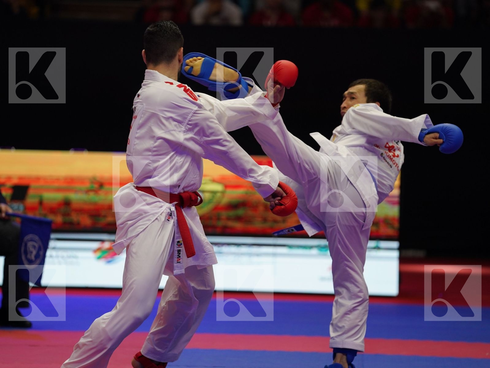 CRESCENZO ANGELO (Italy) vs ASSADILOV DARKHAN (Kazakhstan) in Senior Kumite -60 Kg - Gold bout