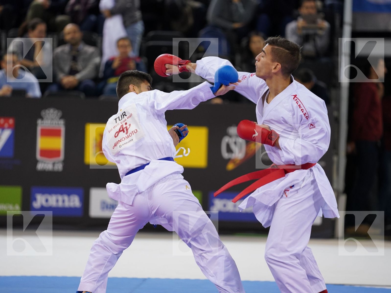 MARTINEZ JOVANNI (VENEZUELA) vs SAMDAN ERAY (TURKEY) in Senior Kumite -60 Kg - Bronze bout