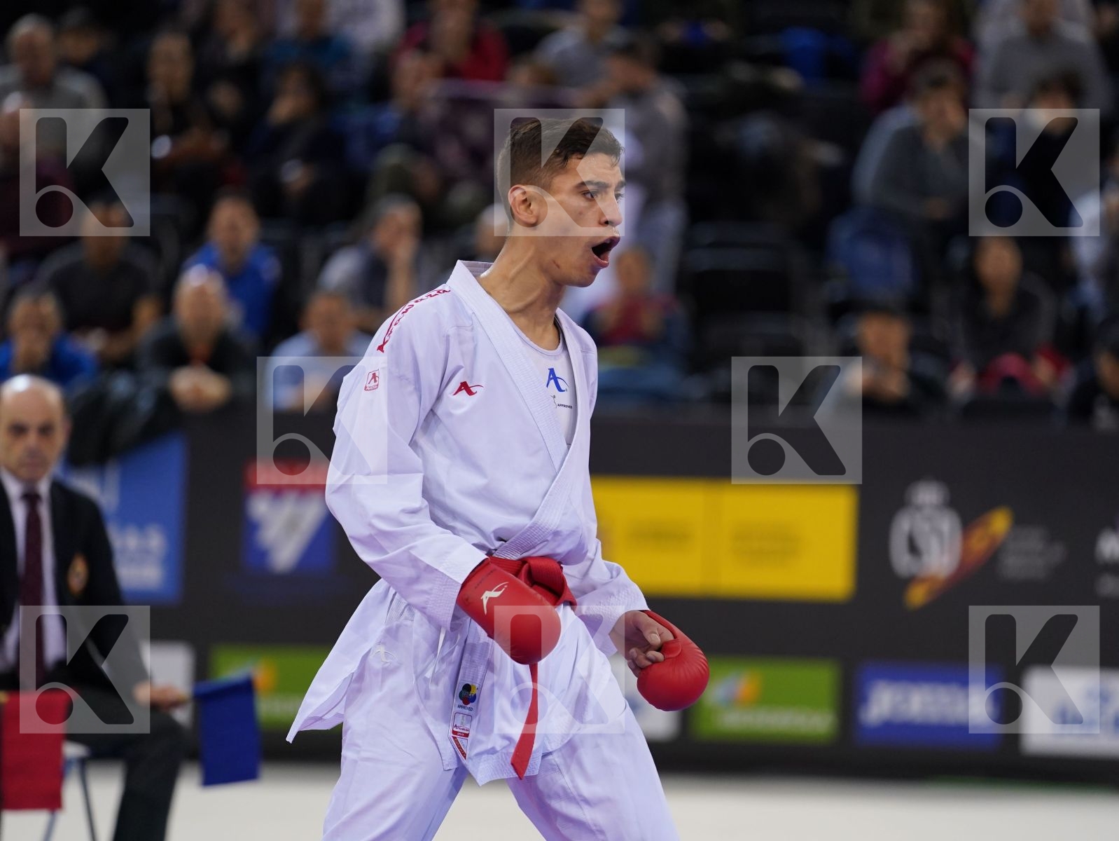 MARTINEZ JOVANNI (VENEZUELA) vs SAMDAN ERAY (TURKEY) in Senior Kumite -60 Kg - Bronze bout