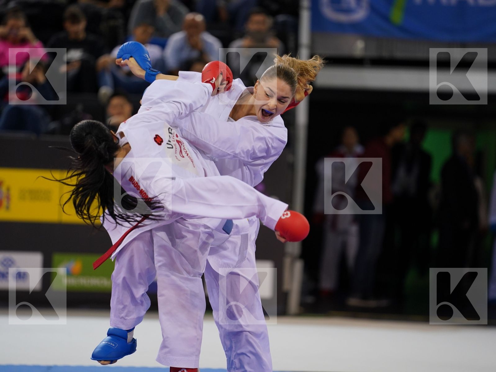 MELNYK HALYNA (UKRAINE) vs BRATIC MELISSA (CANADA) in Senior Kumite -68 Kg - Bronze bout
